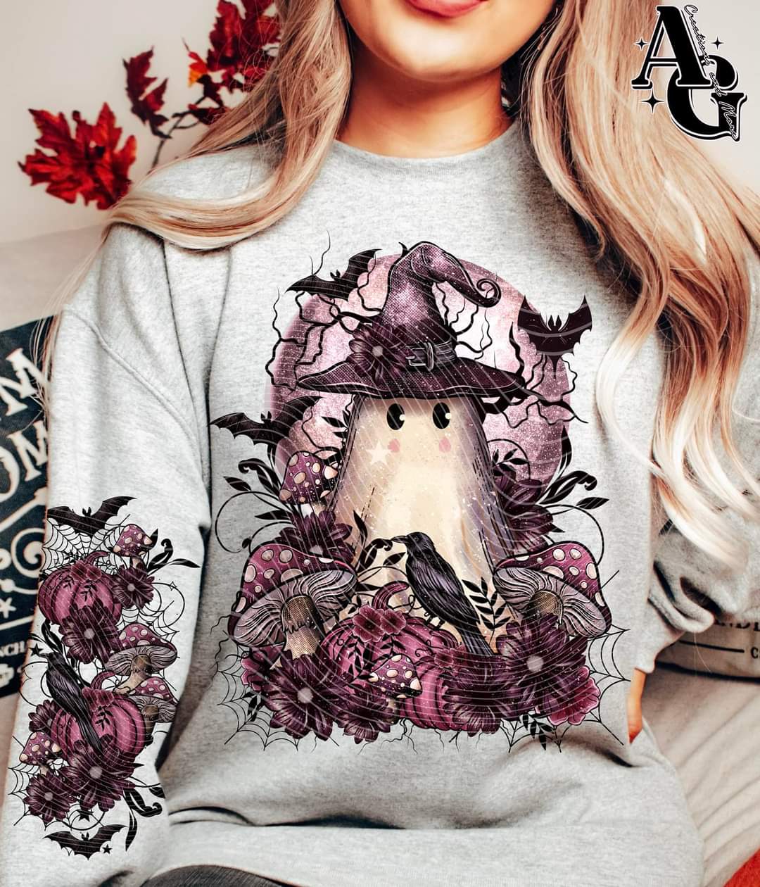 Ghost wearing witch hat w/sleeve